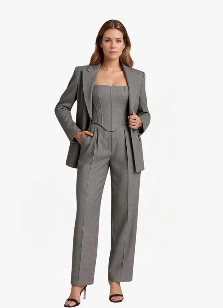 ELYRA™ | Suit with Double-Breasted Blazer