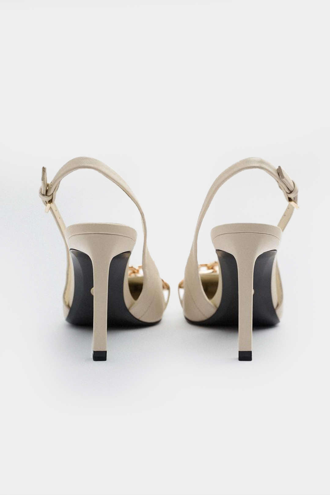 ELYRA™ | Metallische Krallen mit Zierkette