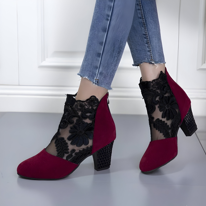 Margarith | Elegante High Heels mit Knöchelriemchen