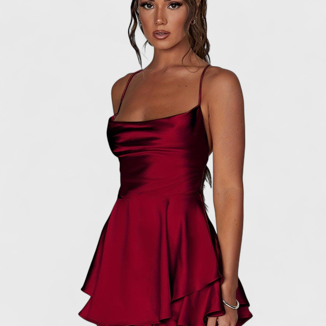 ELYRA™ | Elegantes, rückenfreies Kleid mit quadratischem Ausschnitt