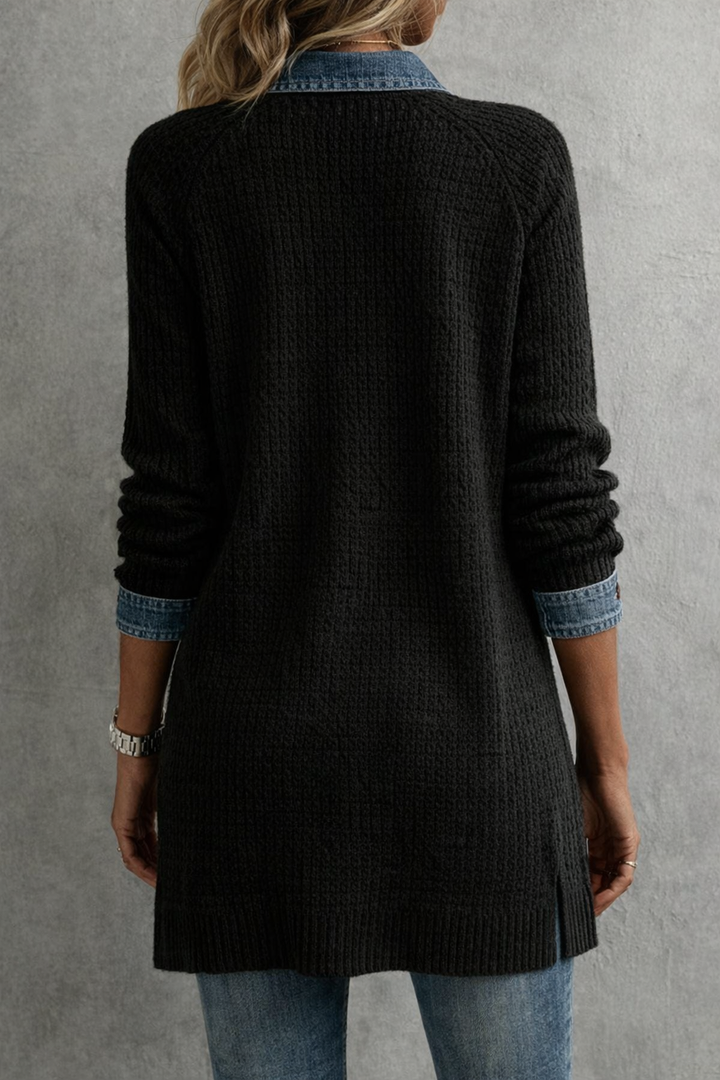 Top with Collar and Contrast Color Insert