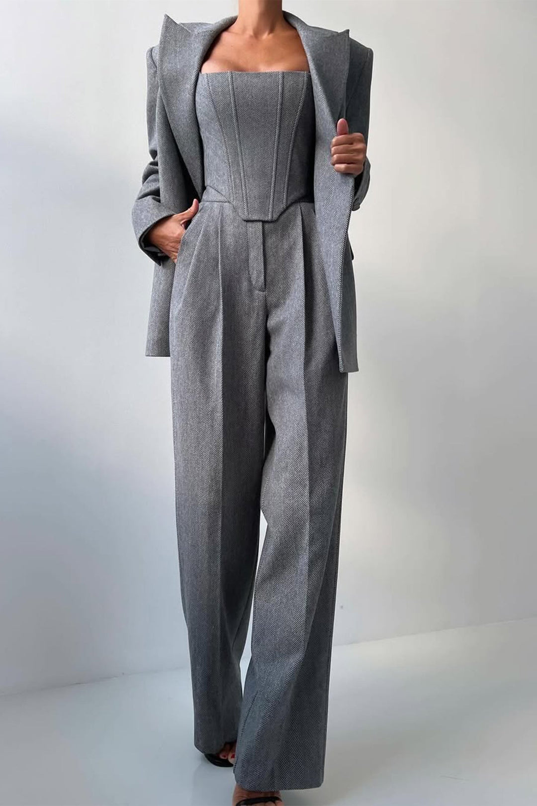 ELYRA™ | Suit with Double-Breasted Blazer