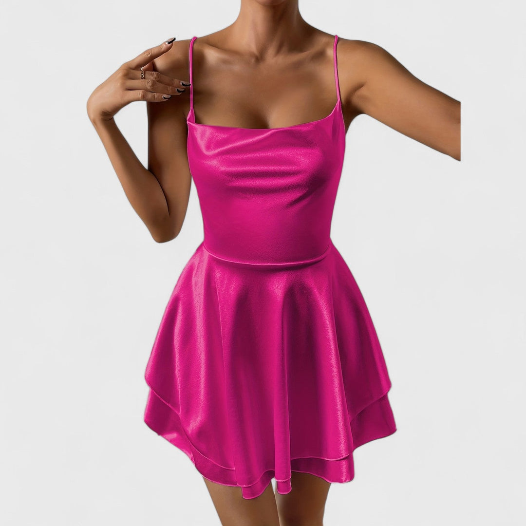 ELYRA™ | Elegantes, rückenfreies Kleid mit quadratischem Ausschnitt