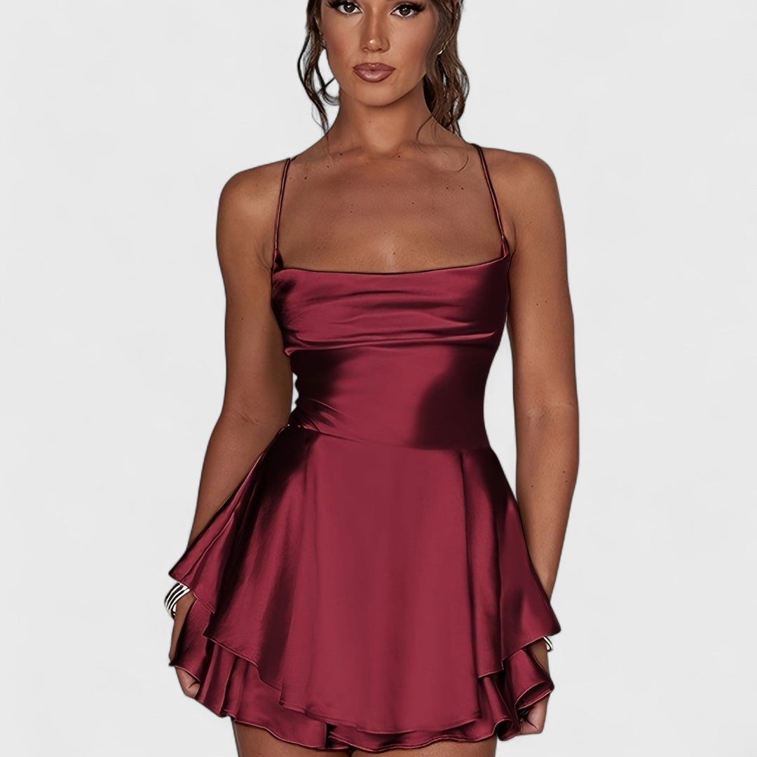 ELYRA™ | Elegantes, rückenfreies Kleid mit quadratischem Ausschnitt